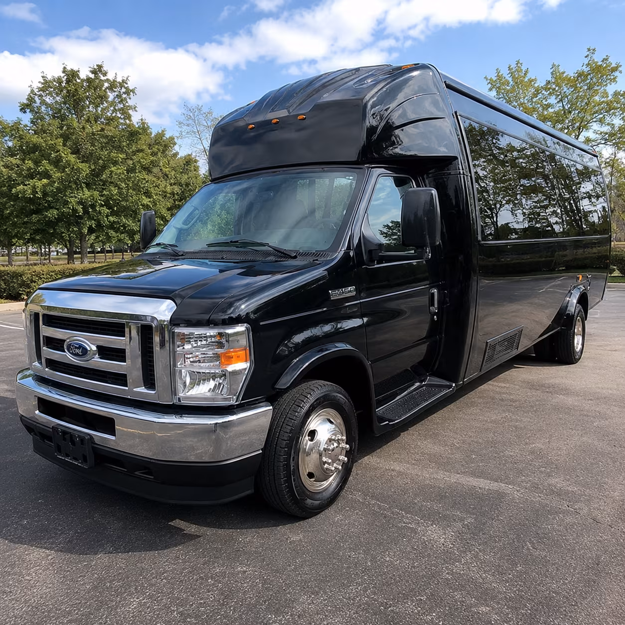 Glendale Winery Tour & Pub Crawl Transportation party bus exterior
